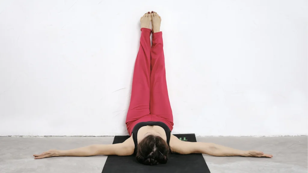 Tư Thế Yoga Giúp Giảm Đau Đầu Tại Nhà An Toàn Và Hiệu Quả 7 yoga-giup-giam-dau-dau-7